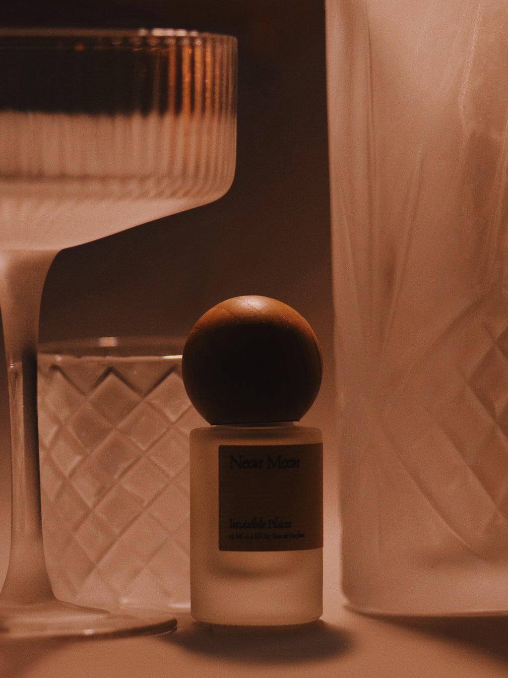 Neon Moon Eau de Parfum (2025)